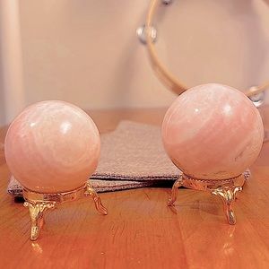 50mm, 2” Peruvian Pink Banded Mangano Calcite // UV reactive